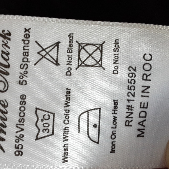 Long sleeve dress - Picture 6 of 7